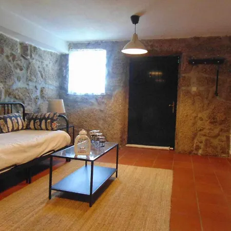 Casa De Granito Charmosa * Vieira do Minho