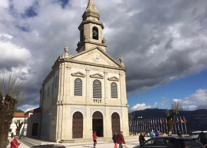 펜션 Casa De Granito Charmosa 비에이라도미노