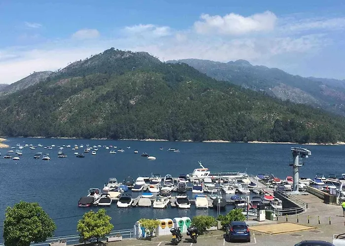 Casa De Granito Charmosa * Vieira do Minho